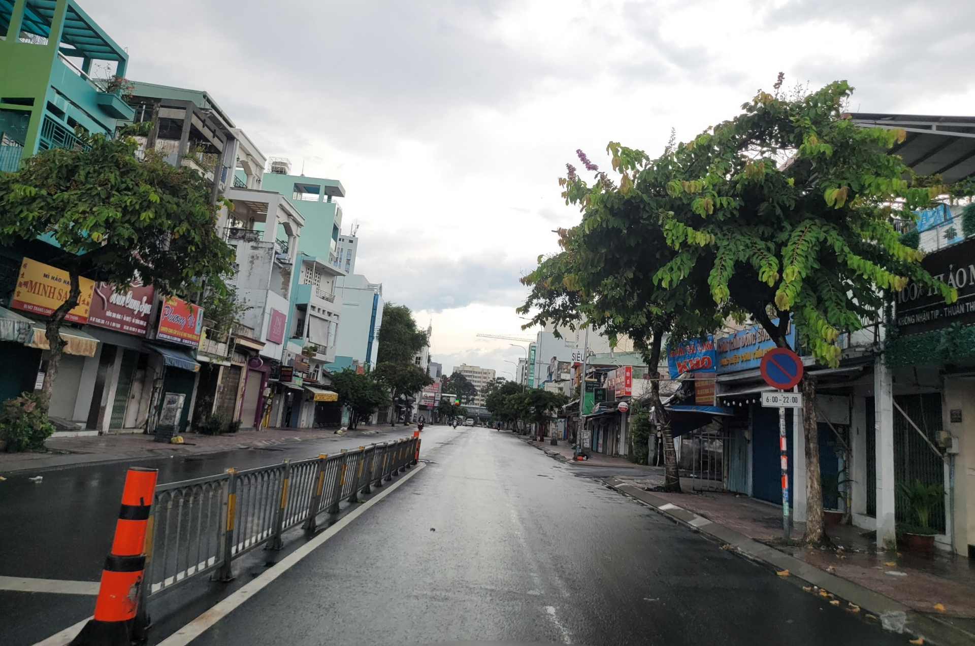 quan-doi-phong-toa2