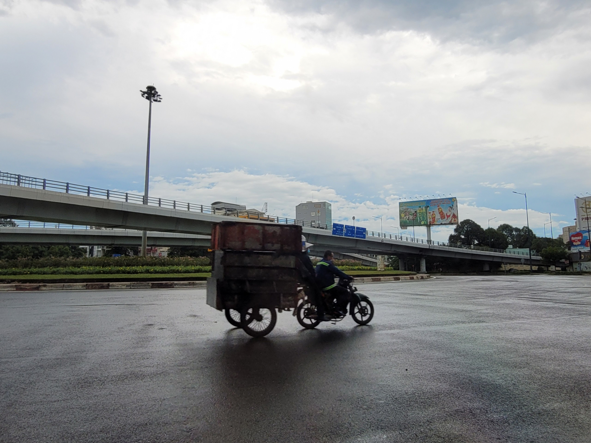 quan-doi-phong-toa9