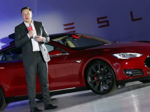 Tesla là nhà sản xuất xe đầu tiên tham gia CLB nghìn tỷ USD ở Mỹ