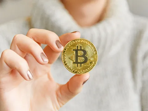 Giá Bitcoin hôm nay (2/11): Nín thở chờ tăng giá?