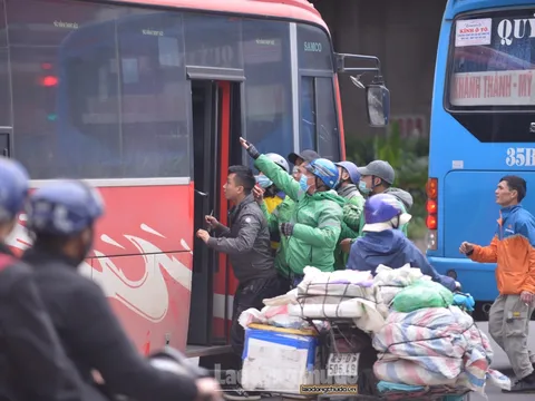 "Rõ người, rõ việc" xử lý nghiêm các vi phạm trong lĩnh vực trật tự đô thị