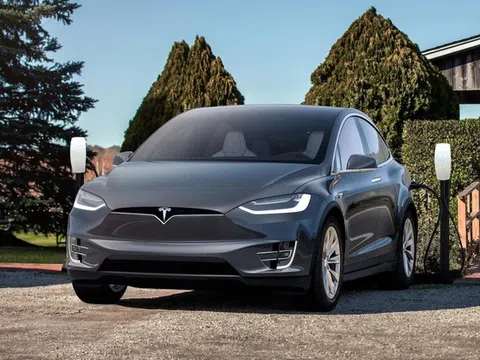 Tesla bị buộc phải trả 16 nghìn USD vì phần mềm mới cập nhật cho ô tô bị lỗi